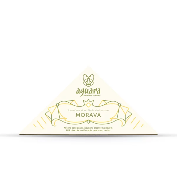 Trouglasta čokolada čokoladeposvećene vinu Morava. Na ambalaži se nalaze linijski elementi koji predstavljaju elemente srpske tradicije.