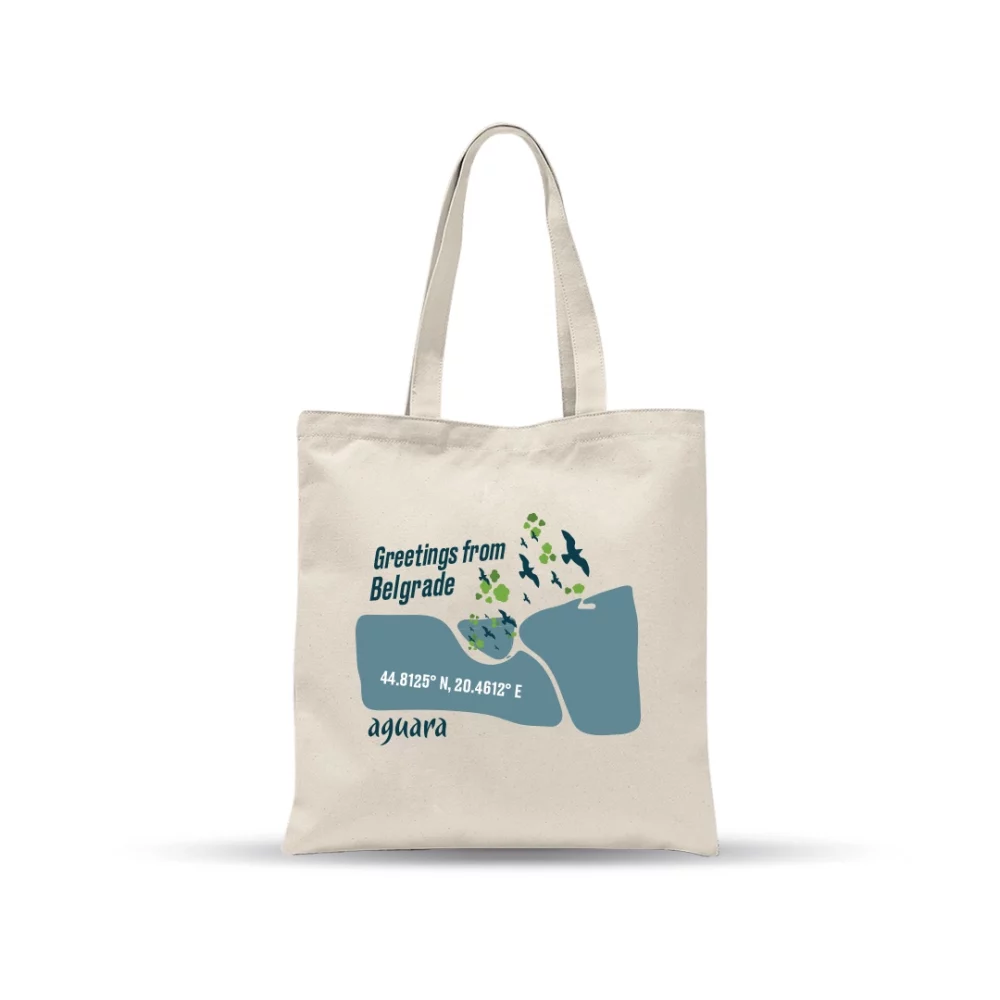 Aguara ceger Pozdrav iz Beograda fotografisan u studiju.