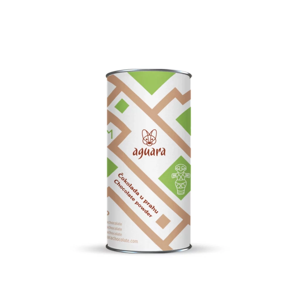 Aguara čokolada u prahu sa dodatkom organskog kokosovog mleka. Pakovanje je posveta vinčanskoj kulturi.